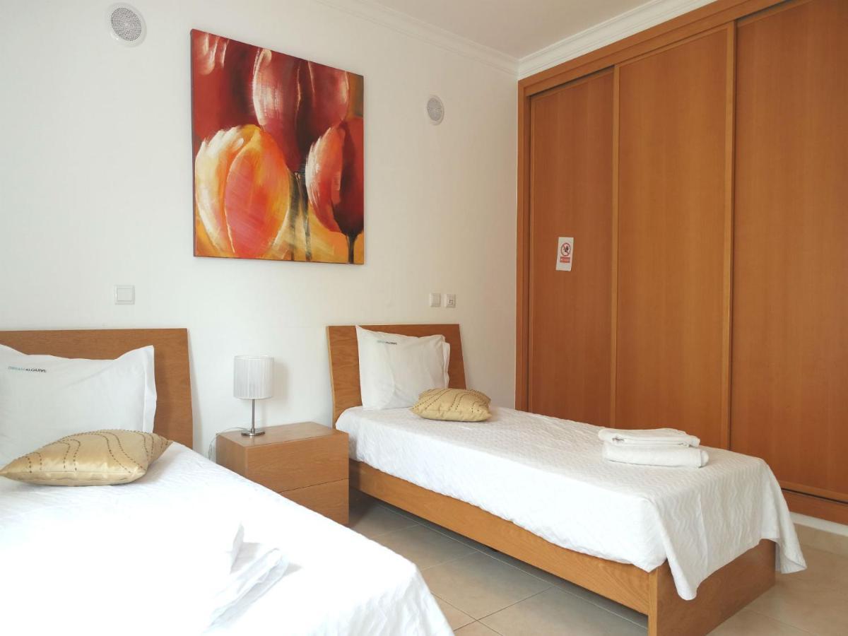 Lagos Central Wellness Bagian luar foto