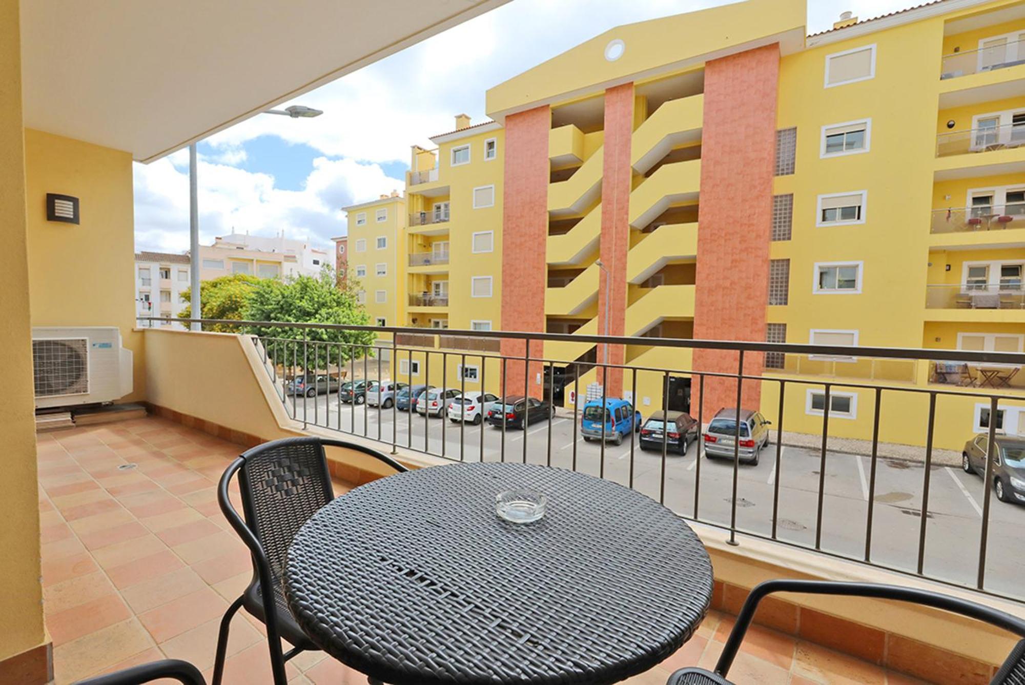 Lagos Central Wellness Ruang foto
