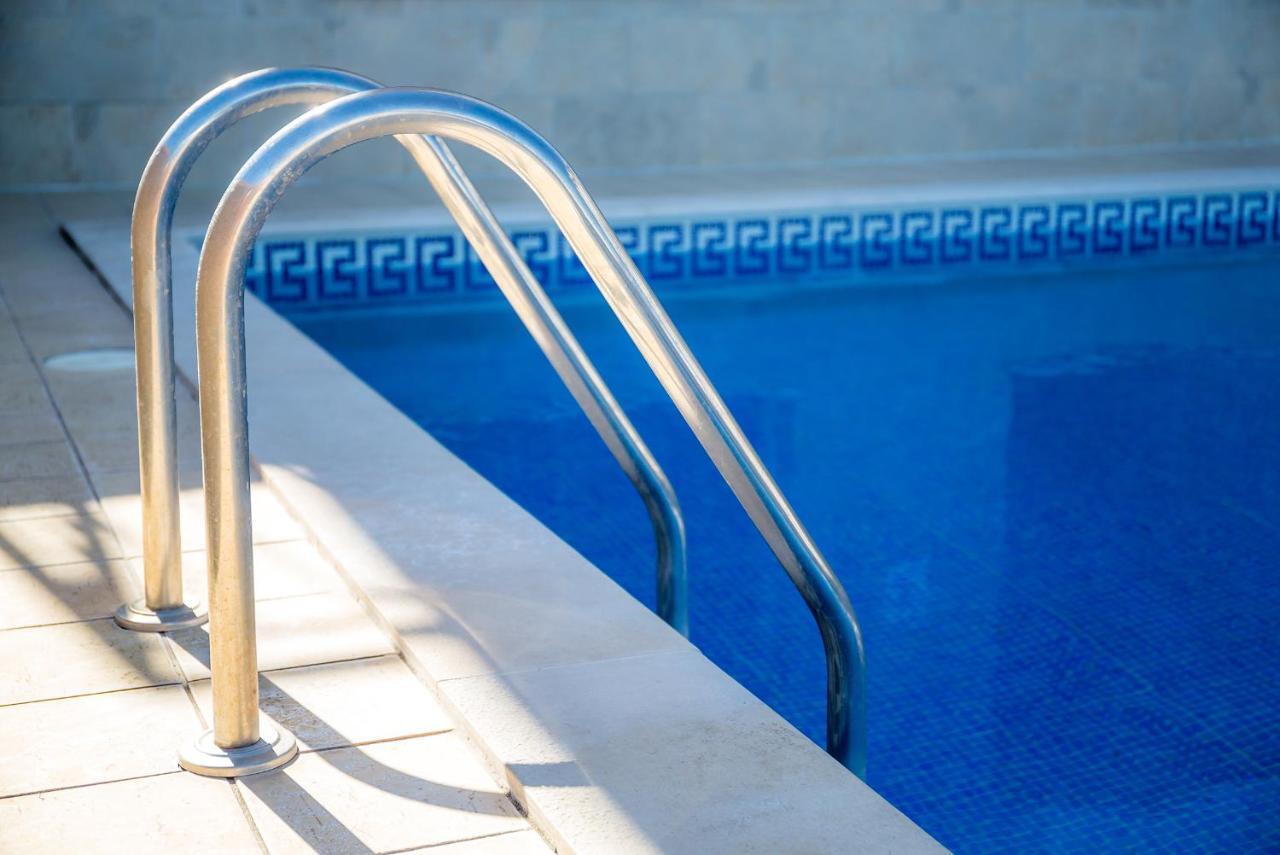 Lagos Central Wellness Bagian luar foto